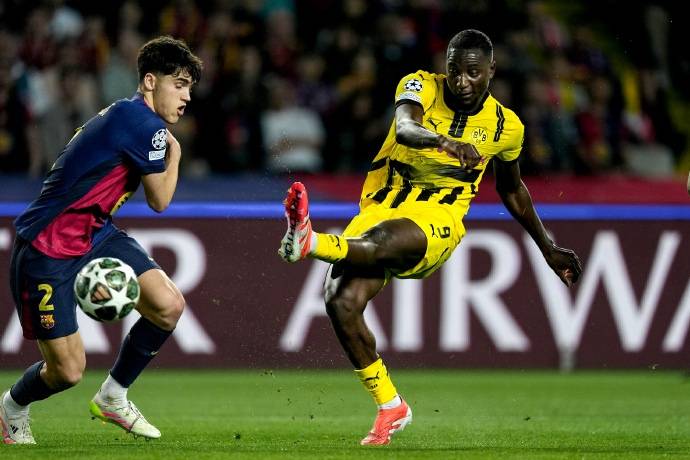 关于巴塞罗那惨败，主场输球引发球迷不满的信息