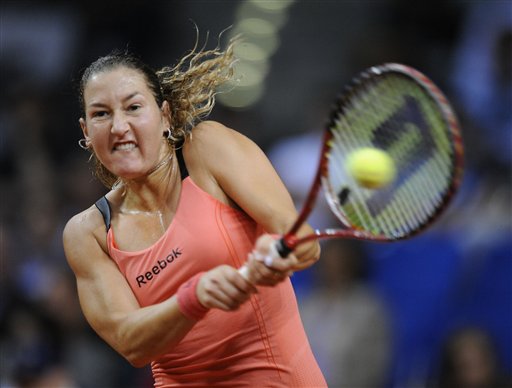 包含施图加特遇强队拼尽全力，未能逆袭的词条