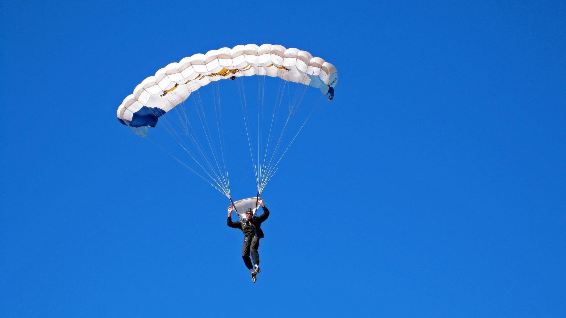 猛龙轻取公牛，小贾伦成为关键先生