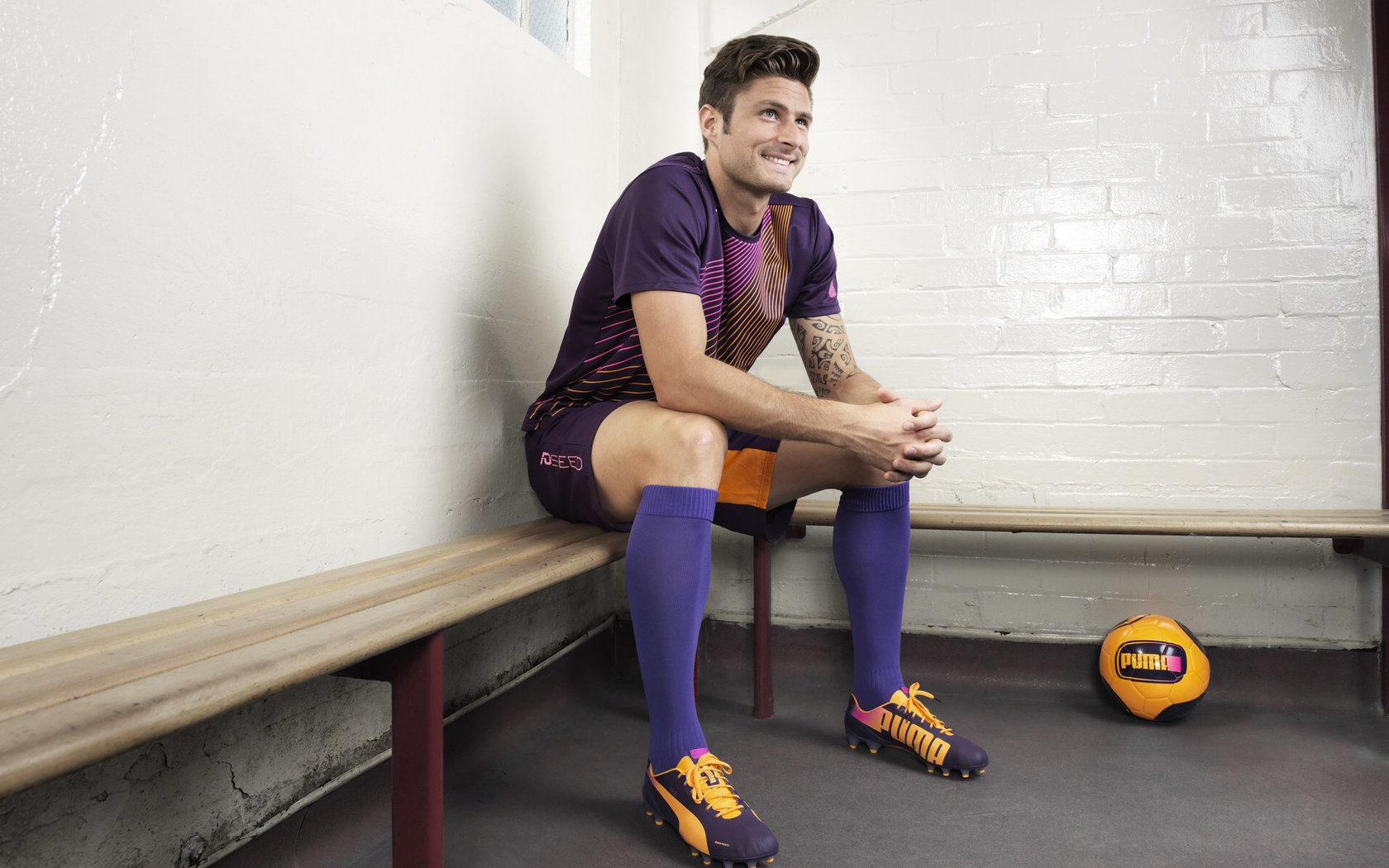 戈麦斯一锤定音，马德里竞技战术完胜智利国家队